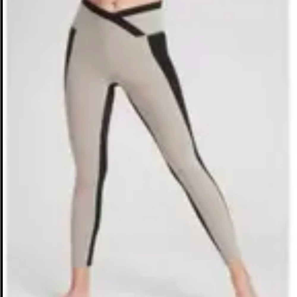 Athleta Women’s Black and Cream Leggings